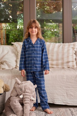 Toptan Kız Çocuk Gömlek Yaka Düğmeli Pijama Takımı 3-12Y Zeyland 1070-ZK24-134277 - Zeyland