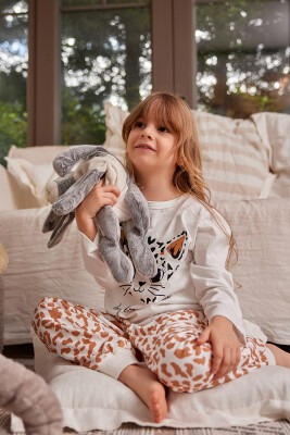 Toptan Kız Çocuk Kedi Baskılı Pijama Takımı 3-12Y Zeyland 1070-ZK24-122256 - Zeyland