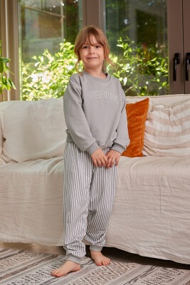 Toptan Kız Çocuk Yazı Nakışlı Pijama Takımı 3-12Y Zeyland 1070-ZK24-110230 - Zeyland